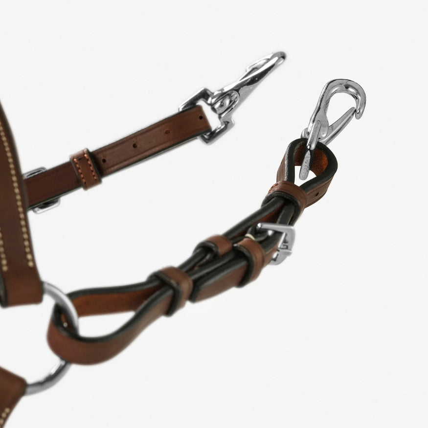 BHOOF Eyewear 3 Slim Sport - STRĒID. Lightweight breastplate 650g for horse freedom, shoulder stretch, secure D-ring fit, washable storage bag.