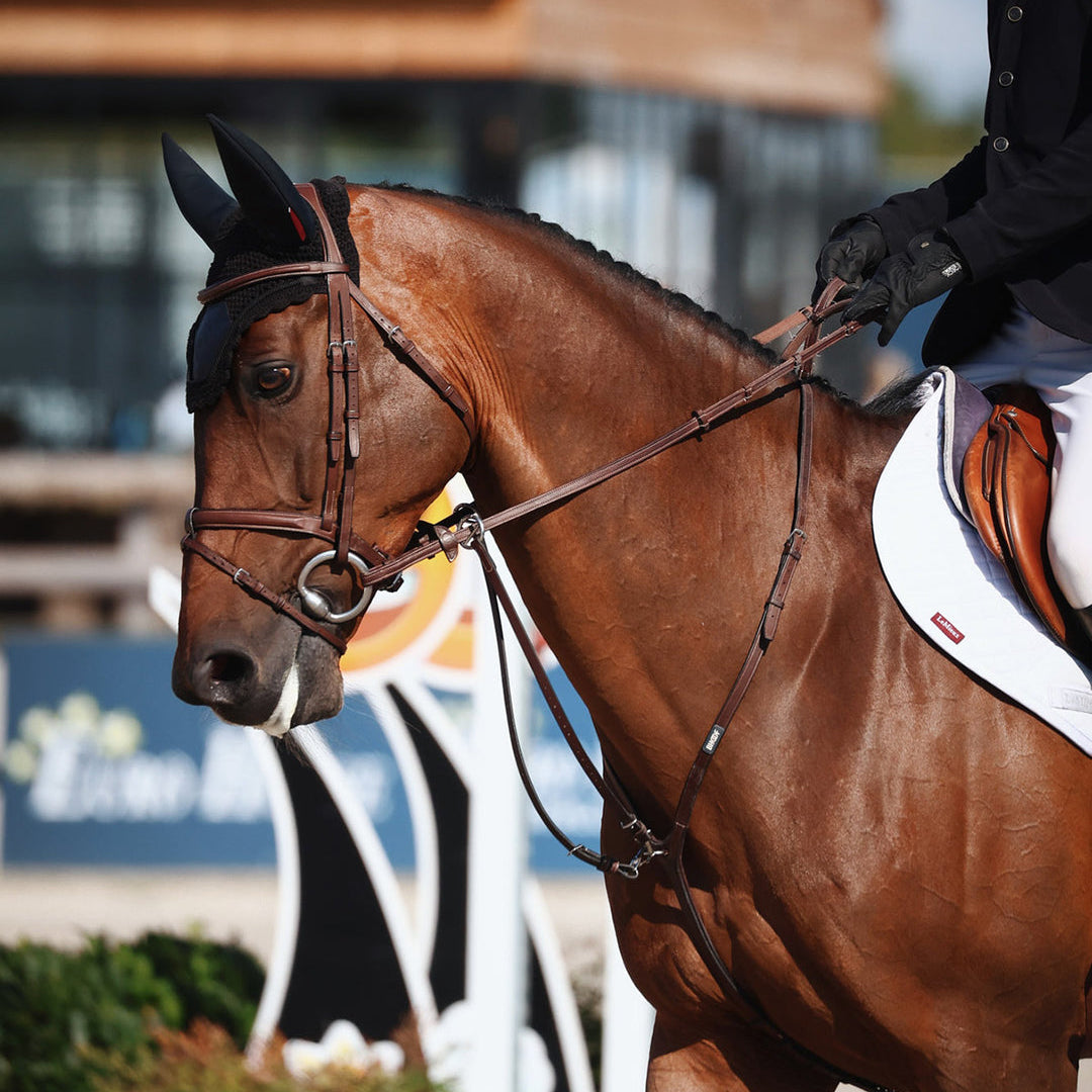 BHOOF Eyewear 3 Slim Sport - STRĒID. Slim design flash bridle 405g, adjustable noseband padding, browband for ear comfort, mesh bag included.