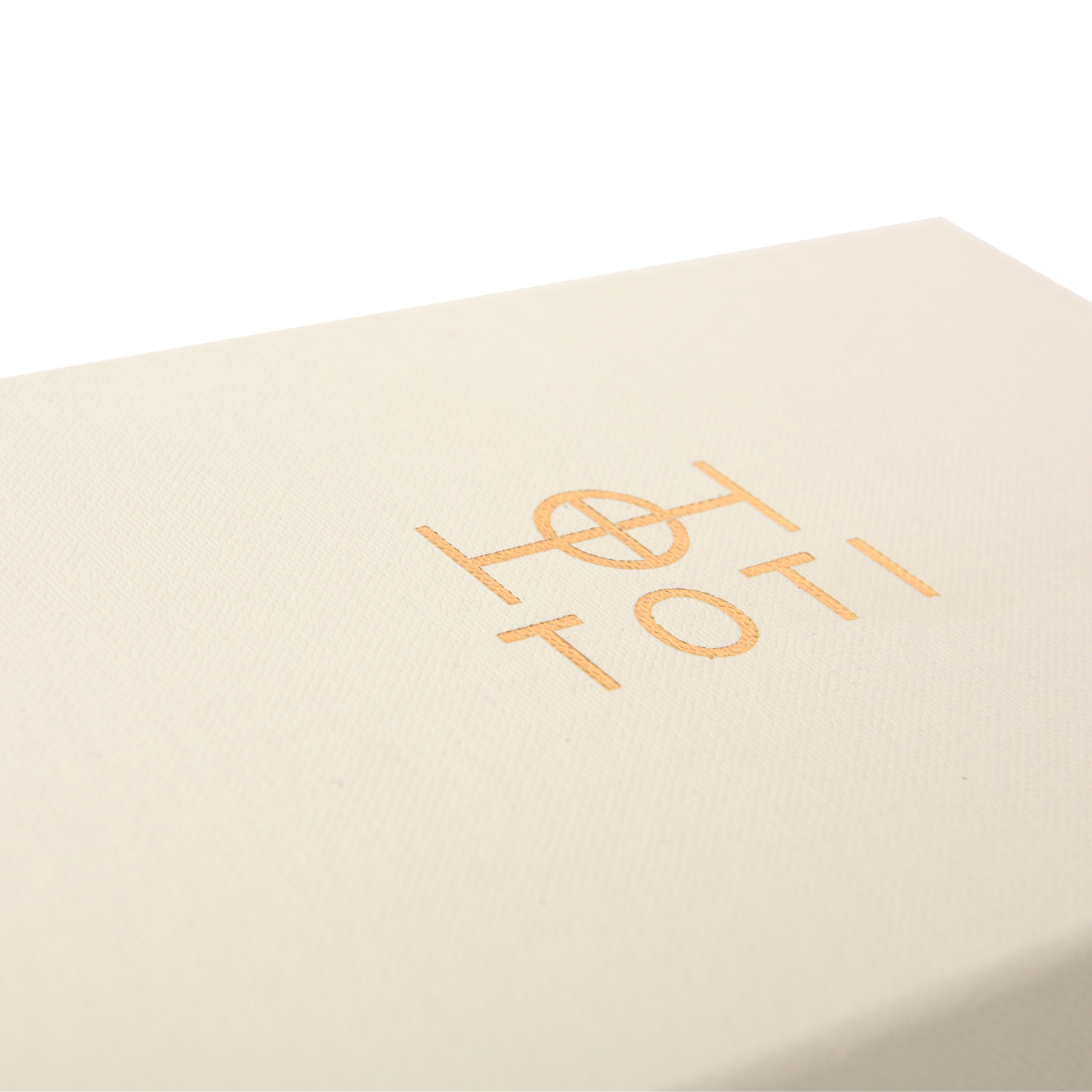 Phone Holder by TOTI - Strēid. Elegant equestrian phone holder for Max and standard phones with belt clip.