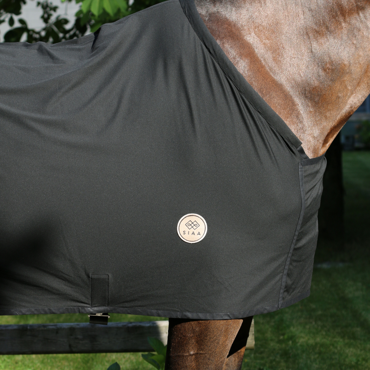 Tech'Rug Blanket by SIAA - Strēid. Breathable, durable horse blanket with thermal regulation for equestrian comfort