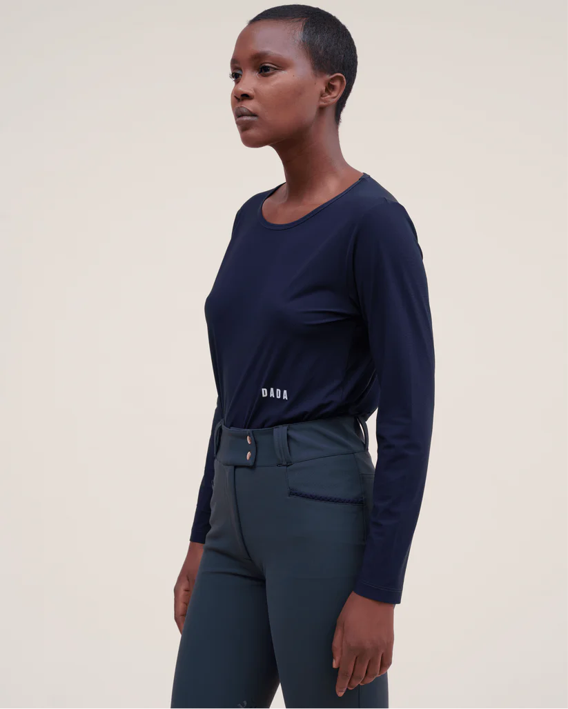 Dada Sport Betty ML Technical Riding T-Shirt - STRĒID. Long-sleeved lightweight tee in Scorched Earth or Marine, bi-stretch, breathable, sunproof, Italian fabric made in Portugal.